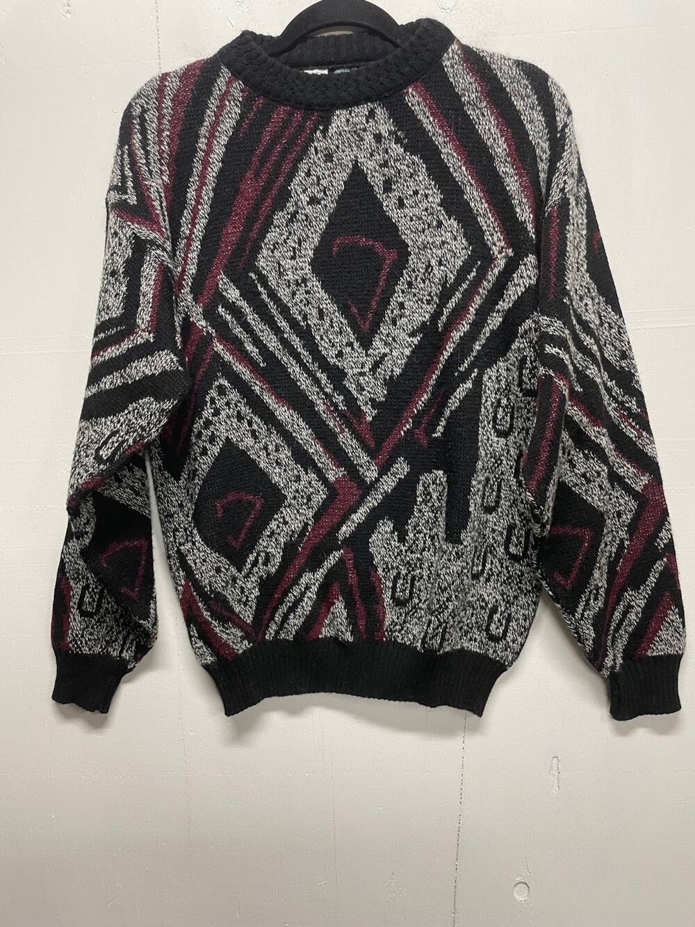 Colore Men's 30% Wool Sweater Size Medium Black Gray Wine Crewneck